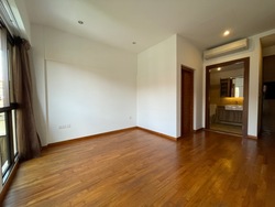 Holland Link (D10), Terrace #500361881